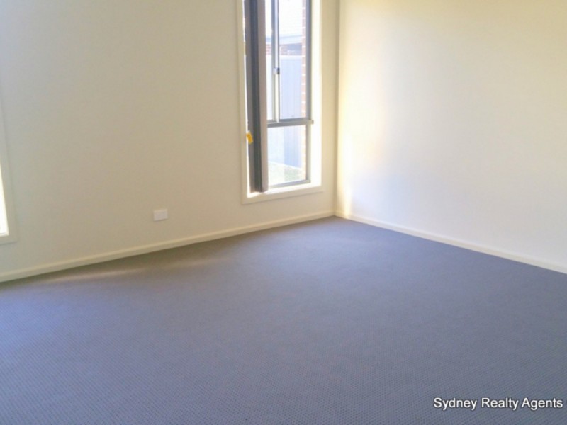 75 Jamboree Avenue, Denham Court NSW 2565