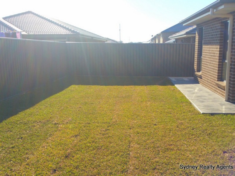 75 Jamboree Avenue, Denham Court NSW 2565