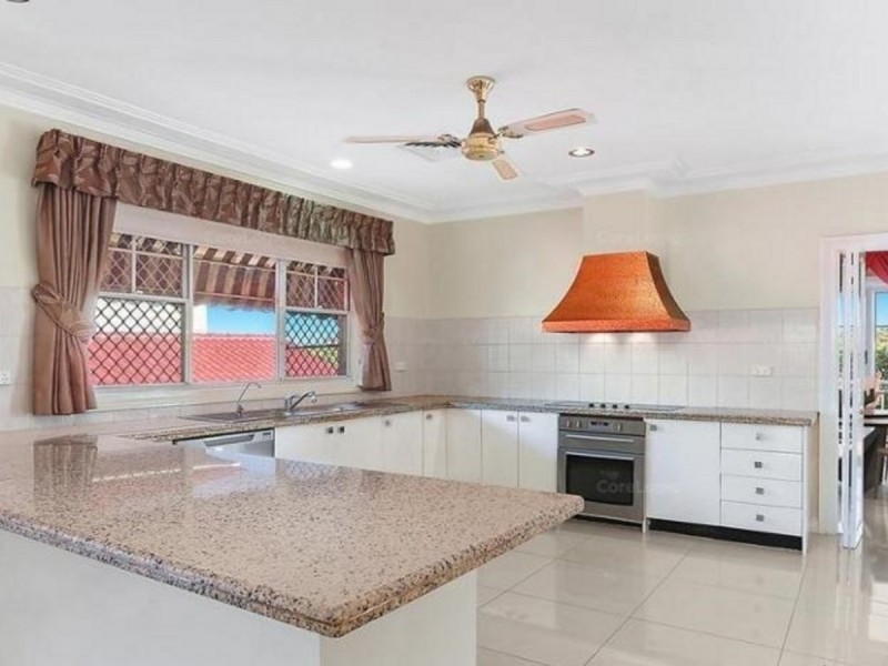 2 Evers Close, Edensor Park NSW 2176