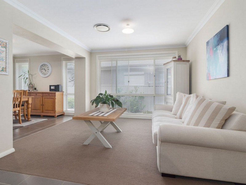 2 Ethan Close, Luddenham NSW 2745