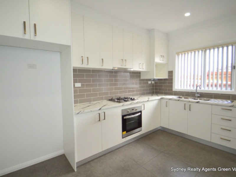 34A Bluff Street, Green Valley NSW 2168