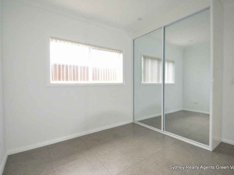 34A Bluff Street, Green Valley NSW 2168