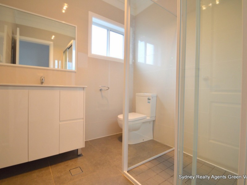 34A Bluff Street, Green Valley NSW 2168