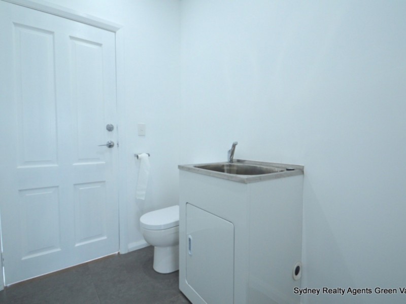 34A Bluff Street, Green Valley NSW 2168