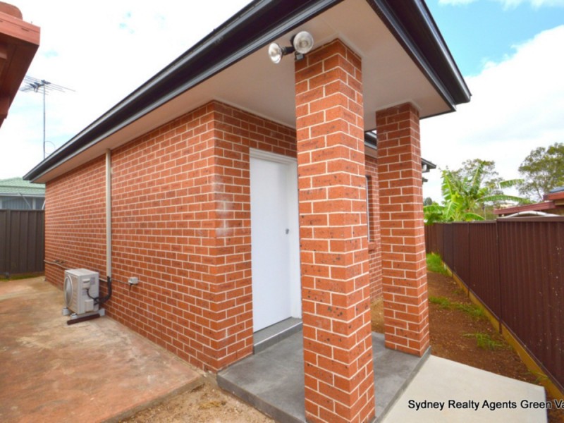 34A Bluff Street, Green Valley NSW 2168