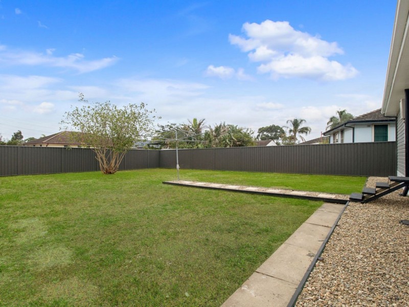 52 Insignia Street, Sadleir NSW 2168