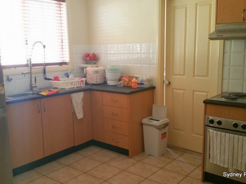 8/111 Station Street, Fairfield Heights NSW 2165