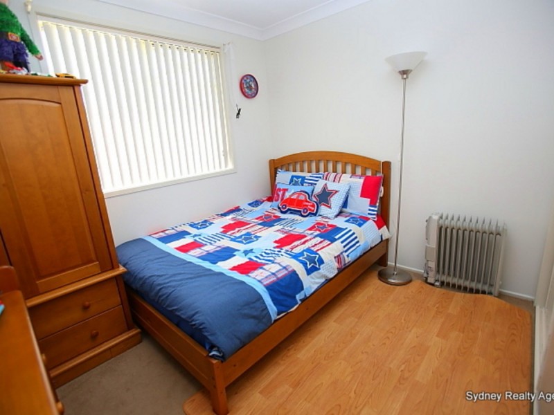 8 Gould Street, West Hoxton NSW 2171