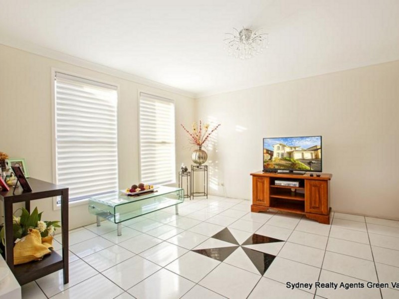 10 Prout Street, West Hoxton NSW 2171