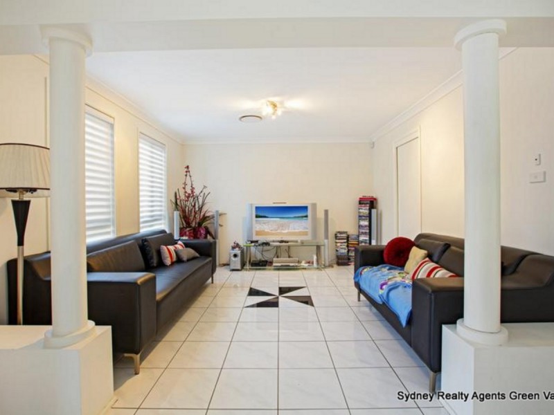10 Prout Street, West Hoxton NSW 2171