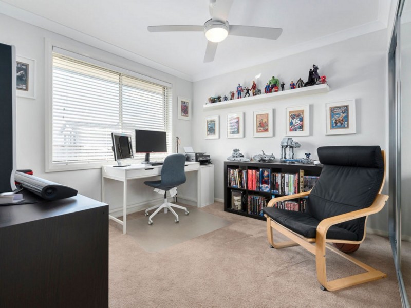 25 Sierra Avenue, Middleton Grange NSW 2171