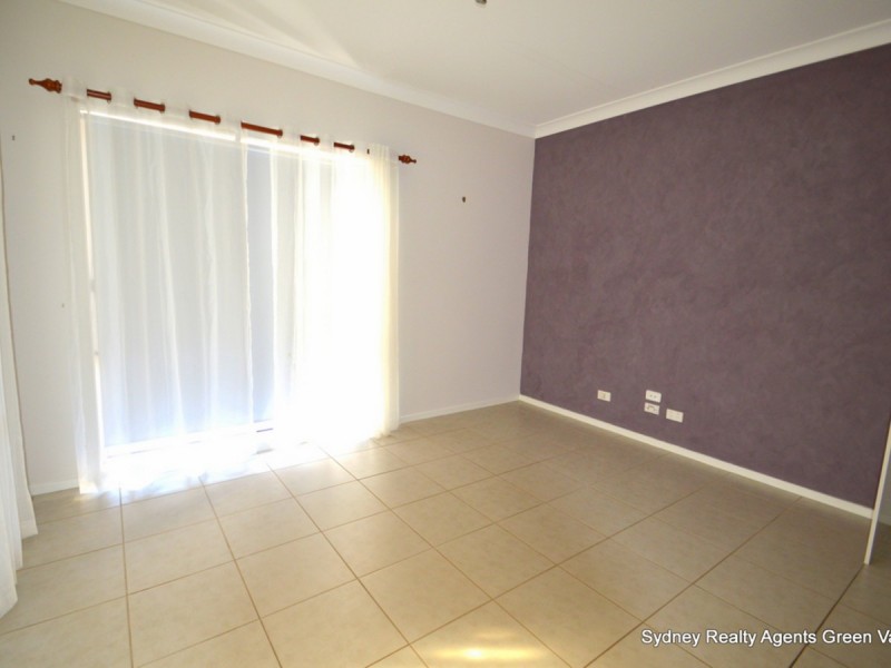 34 Cadman Avenue, West Hoxton NSW 2171