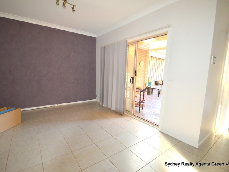 34 Cadman Avenue, West Hoxton NSW 2171