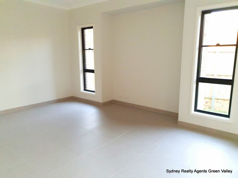 1 Kerr Road, Carnes Hill NSW 2171