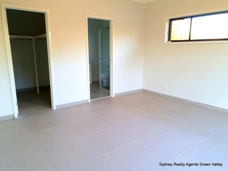 1 Kerr Road, Carnes Hill NSW 2171