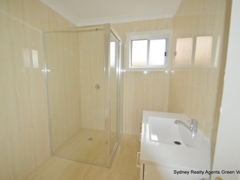 3A Ripple Close, Greenfield Park NSW 2176