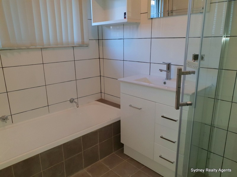 23 Opal Place, Bossley Park NSW 2176