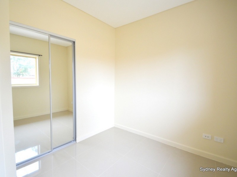 222a North Liverpool Road, Green Valley NSW 2168