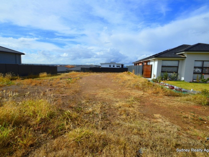 464/21 Austen Circuit, Oran Park NSW 2570