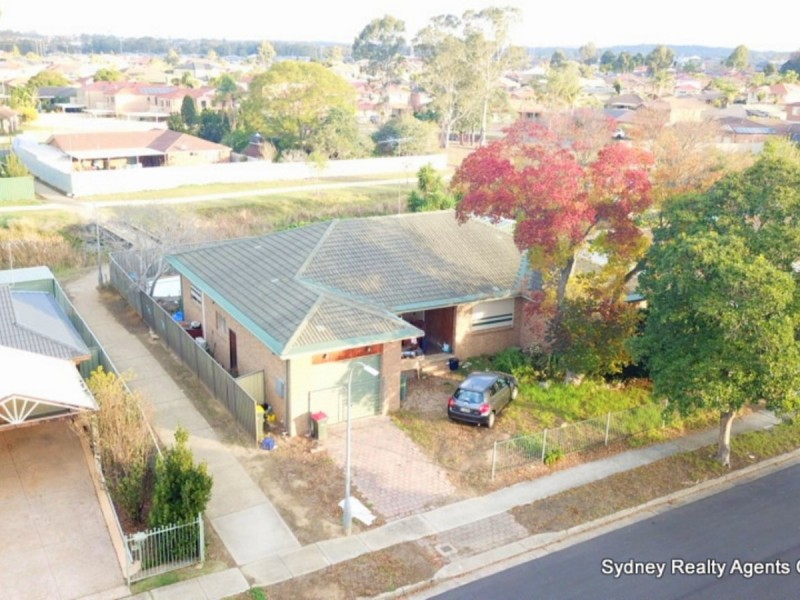 18 Dorrigo Avenue, Hoxton Park NSW 2171