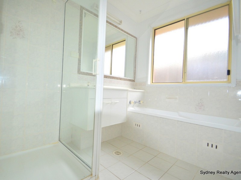 31A Aukane Street, Green Valley NSW 2168