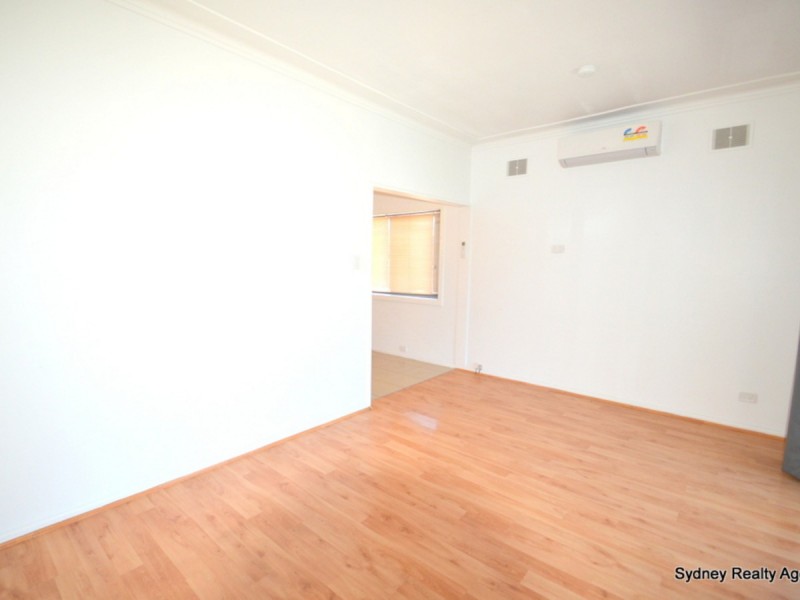 153 King Road, Fairfield West NSW 2165
