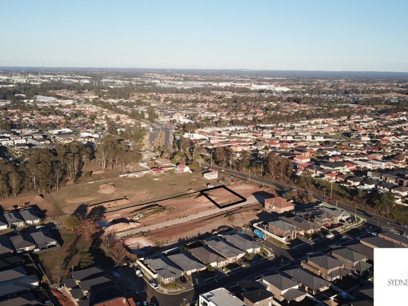 55 Fifteenth Avenue, Middleton Grange NSW 2171