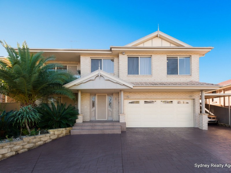 9 Curac Place, Casula NSW 2170