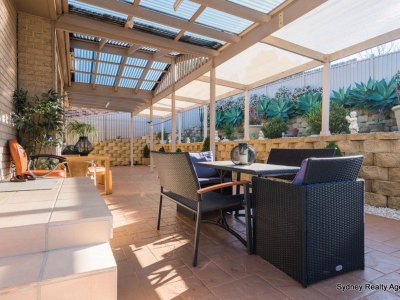 9 Curac Place, Casula NSW 2170