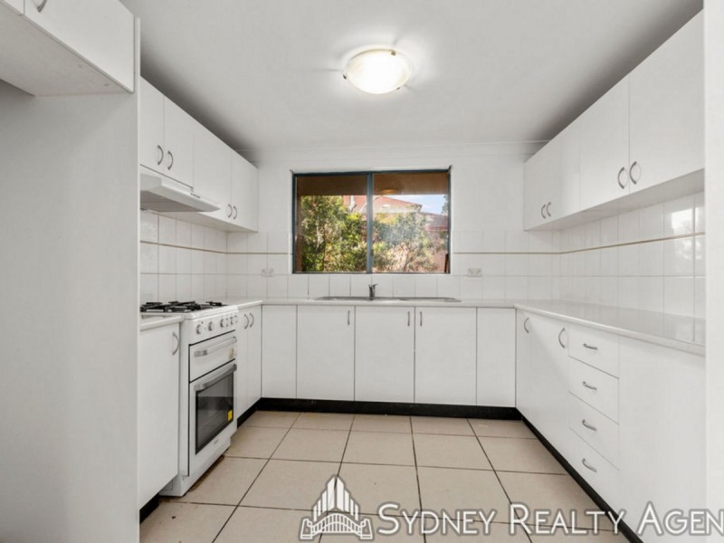 8/180 Chapel Road South, Bankstown NSW 2200