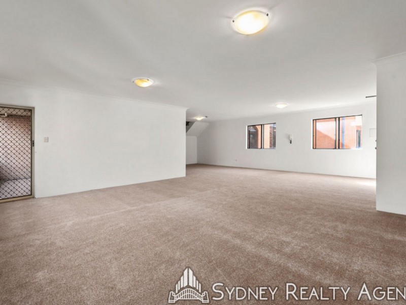 8/180 Chapel Road South, Bankstown NSW 2200