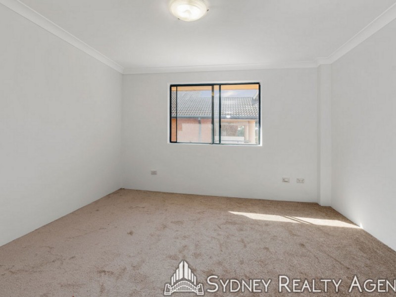 8/180 Chapel Road South, Bankstown NSW 2200