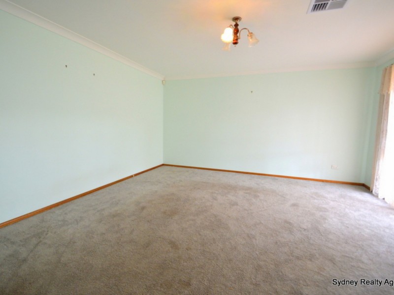 309 Whitford Road, Green Valley NSW 2168