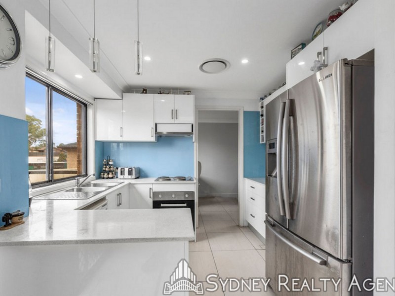 5 Riesling Place, Eschol Park NSW 2558