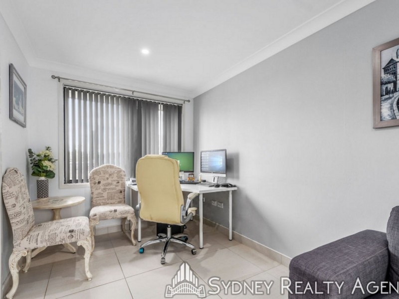 5 Riesling Place, Eschol Park NSW 2558