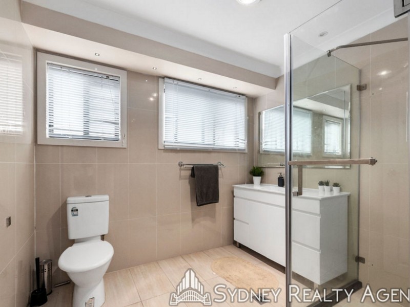 5 Riesling Place, Eschol Park NSW 2558