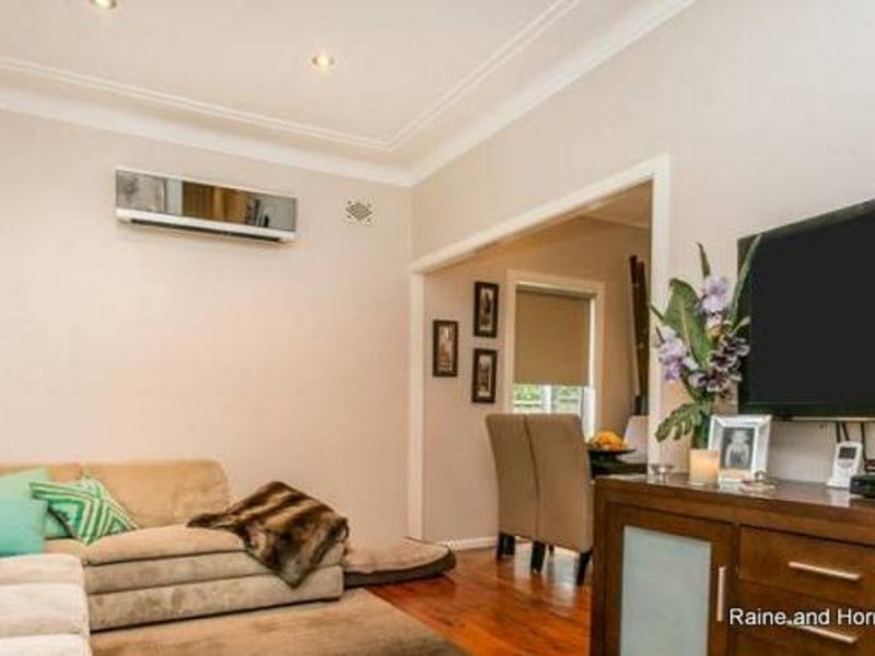 34 Taloma Street, South Penrith NSW 2750