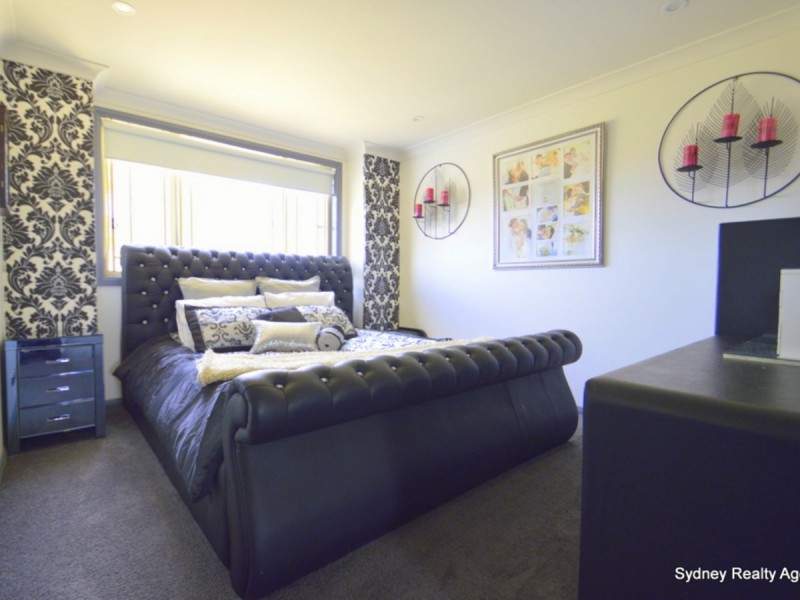 2B Pegasus Avenue, Hinchinbrook NSW 2168