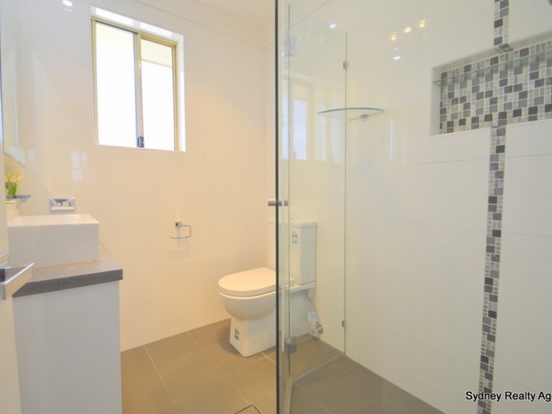 2B Pegasus Avenue, Hinchinbrook NSW 2168