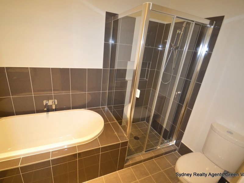 75 Commissioners Drive, Denham Court NSW 2565