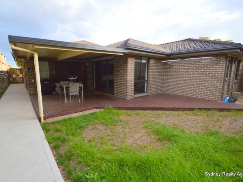 4 Elevon Street, Middleton Grange NSW 2171