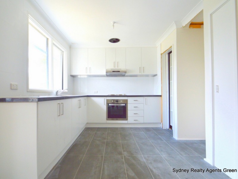 34 Birdsville Crescent, Leumeah NSW 2560