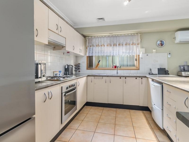 16 Pegasus Avenue, Hinchinbrook NSW 2168