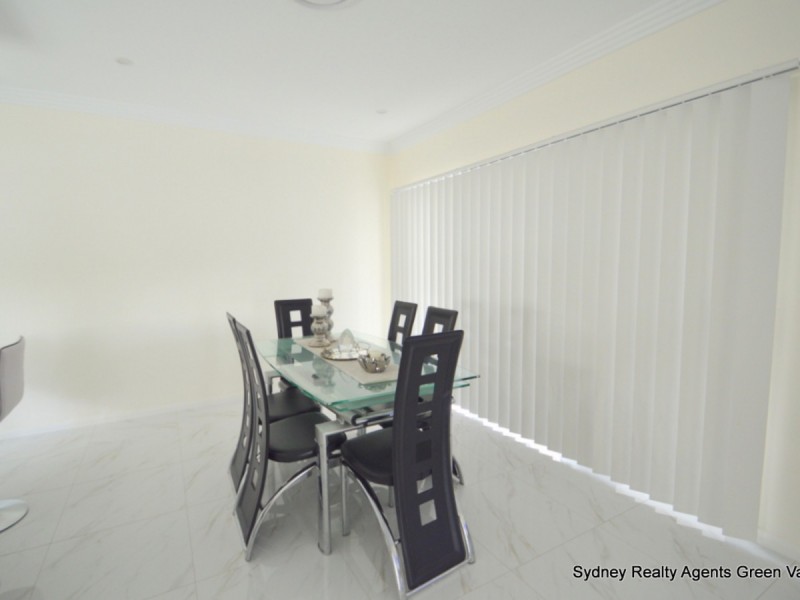 42 Rodeo Drive, Green Valley NSW 2168