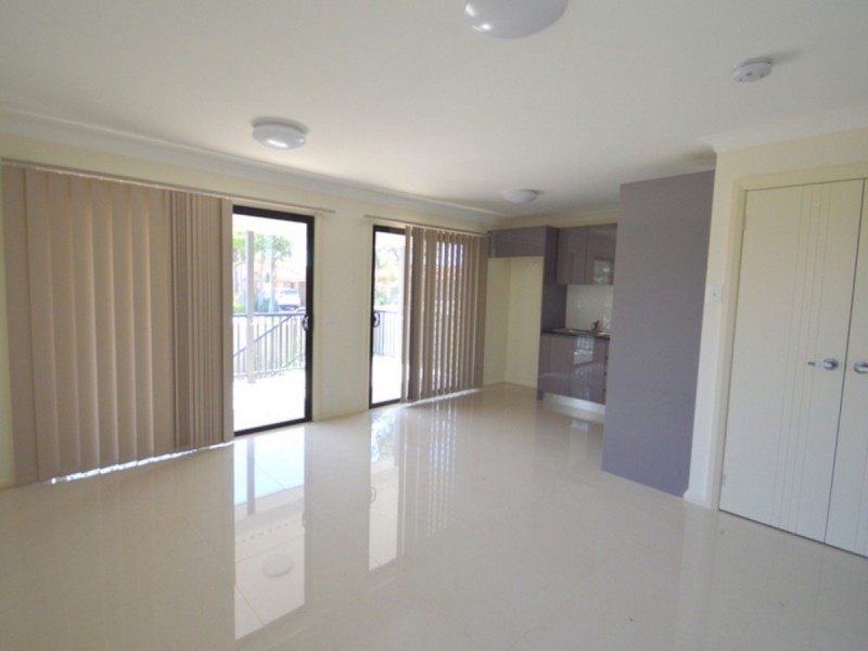 21A Falcon Circuit, Green Valley NSW 2168