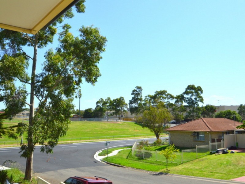 21A Falcon Circuit, Green Valley NSW 2168