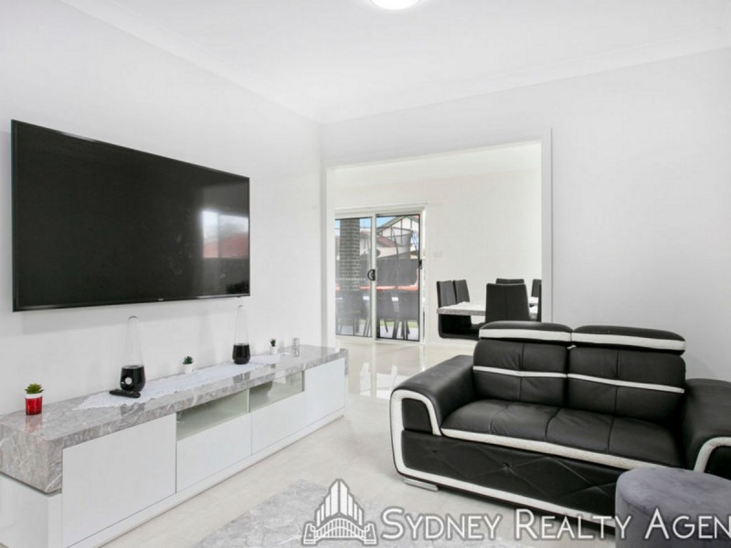 16 Lightning Ridge Road, Hinchinbrook NSW 2168