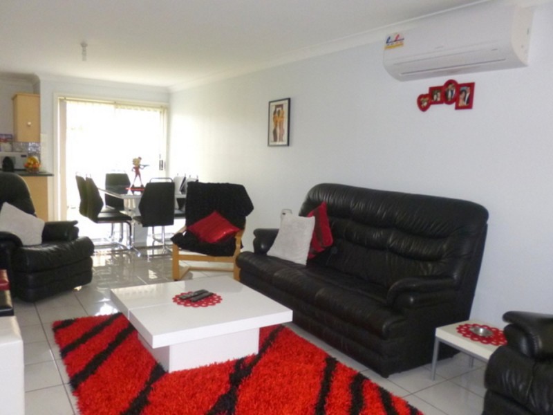 8/28 Warialda Way, Hinchinbrook NSW 2168