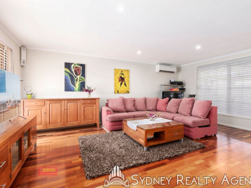 9 Flinders Crescent, Hinchinbrook NSW 2168