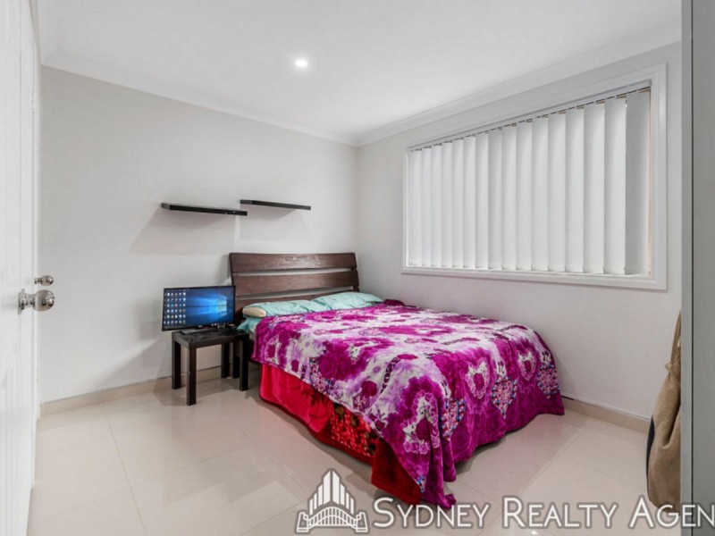 7B Inverell Avenue, Hinchinbrook NSW 2168